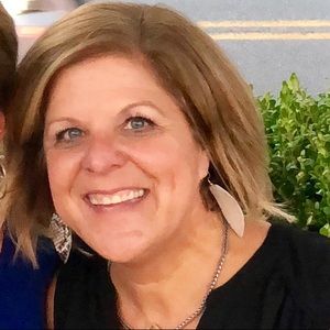 Meet your Posher, Lynne